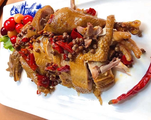 鼦